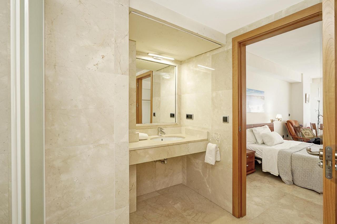 Apartamento En 1ª Linea De Playa, Estepona Centro ภายนอก รูปภาพ