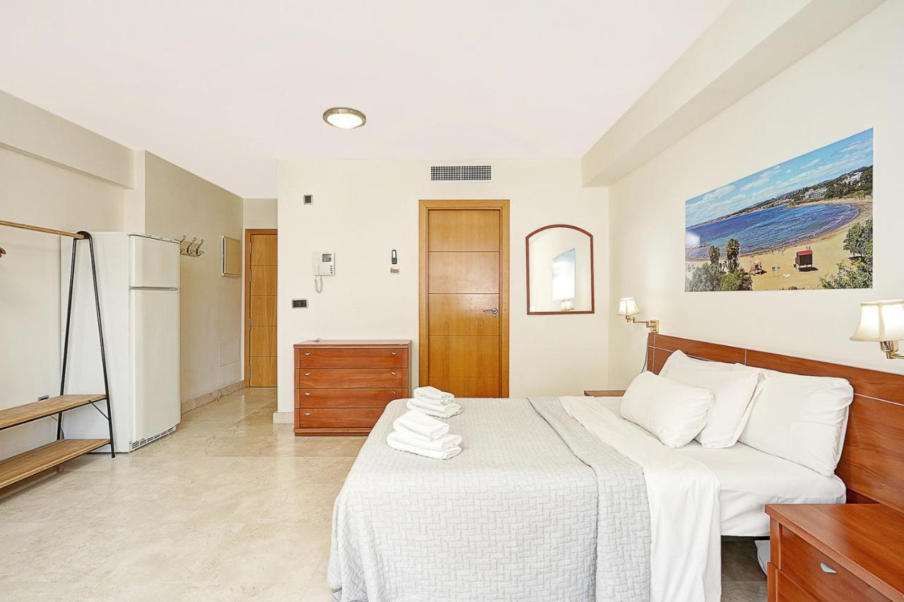 Apartamento En 1ª Linea De Playa, Estepona Centro ภายนอก รูปภาพ